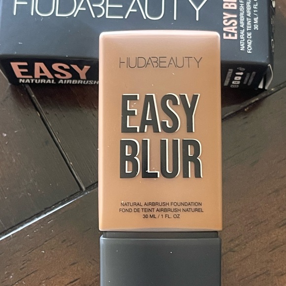 500G Mocha: Huda Beauty Easy Blur Foundation - Picture 4 of 4